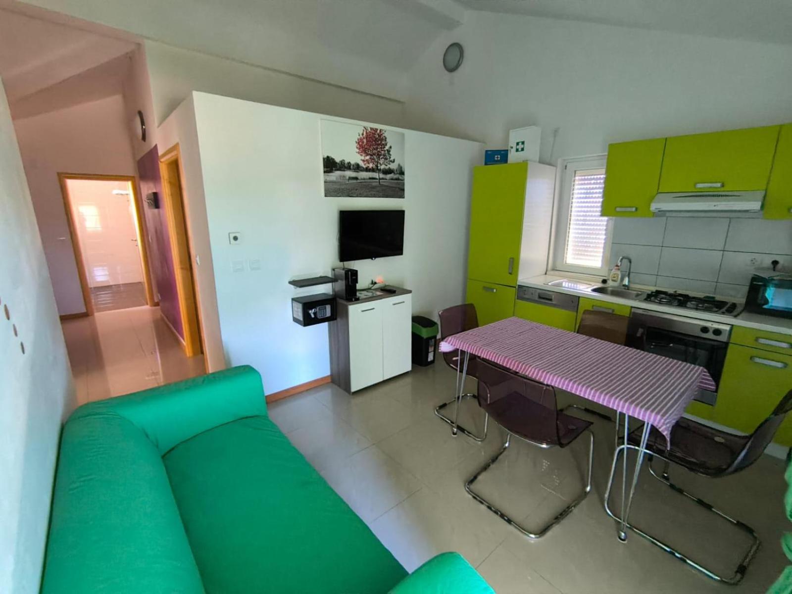 Apartments Pongrac Cres Bagian luar foto