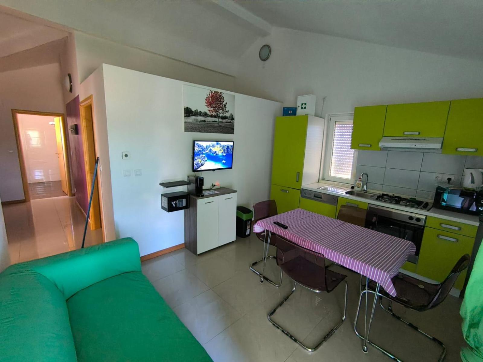 Apartments Pongrac Cres Bagian luar foto